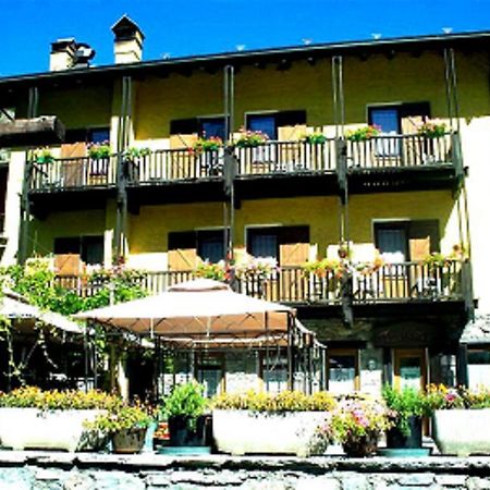Hotel Veneriaz Nus Eksteriør bilde