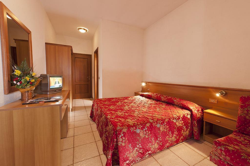 Hotel Veneriaz Nus Eksteriør bilde